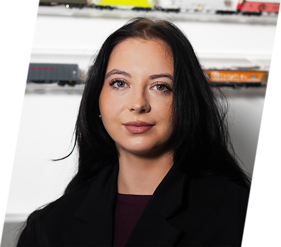 Lavinia Naghi - Logistics Coordinator